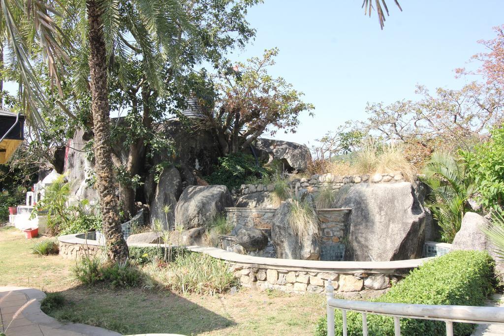 Richi Valley Mount Abu Bagian luar foto